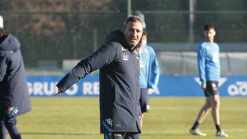 Óscar Cano en un entrenamiento con el Deportivo.