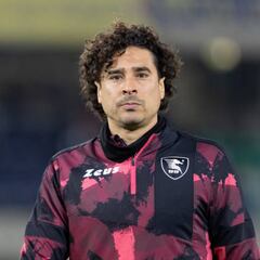 Guillermo Ochoa regresaría a la titularidad del Salernitana