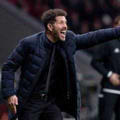 Simeone: "A Manu Sánchez le dijimos a las 18:30h que iba a jugar y que apagara el móvil"