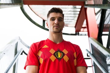 Thomas Meunier tries the new Belgium shirt for size.