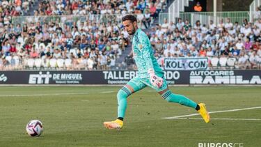 El único portero imbatido de la categoría en la cuarta jornada. Es el principal artífice de rentabilizar los pocos goles que su equipo marca, dos en lo que va de temporada, se han traducido en ocho puntos. El ‘muro’ de El Plantío es la base del buen inicio liguero.

