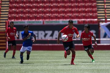 Los 7 jugadores de Cruz Azul que no han sido eliminados por América