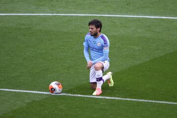 El jugador canario acumula diez temporadas en el Manchester City. Ya ha anunciado que no continuará en el equipo de Pep Guardiola, entrenador del que sigue recibiendo numerosos elogios, pero se desconoce donde continuará su carrera como futbolista. El jugador, en principio, no piensa en la retirada y su destino más probable cuando abandone la Premier sería la Mayor League Soccer de Estados Unidos.