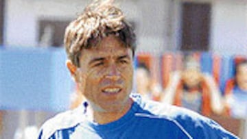 <b>CAMBIO</B>. Casimiro Torres espera un Elche distinto en Las Palmas.