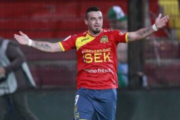 Carlos Salom: 11 goles por Unión Española (2 en Clausura y 9 Apertura).