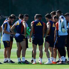 Los capitanes piden al grupo “máxima concentración ante Alemania”