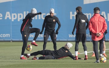 Semedo y Mascherano.