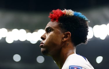 El look llamativo del jugador de Estados Unidos, Weston McKennie.