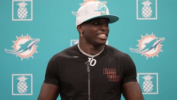 Amid Tyreek Hill’s signing with the Dolphins, the WR commented on why he left the Chiefs and picked Miami, “I knew I was gonna pick Miami no matter what."