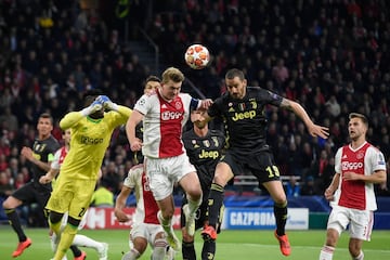 Matthijs de Ligt y Leonardo Bonucci