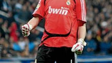 <b>UN ICONO. </b>Casillas lleva nueve temporadas en el primer equipo del Madrid y es uno de los capitanes.