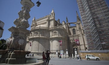 La Catedral de Sevilla preparada para la boda de Sergio Ramos y Pilar Rubio