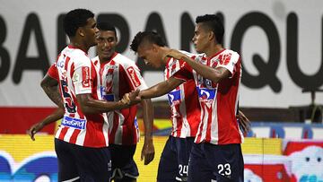 Jugadores del Junior celebrando un gol en un partido por la Liga Águila II-2018