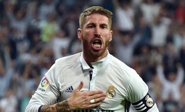 Ramos fails to con the ref and concedes handball penalty