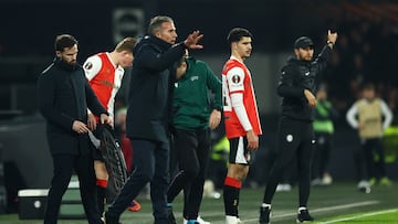 Robin Van Persie, junto a su hijo Shaqueel.