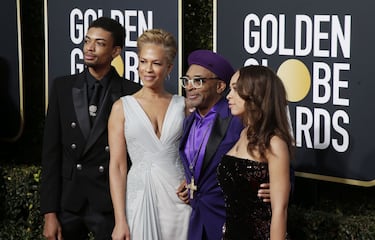 El vestido de la actriz Charlize Theron se roba las miradas en Globos de Oro
