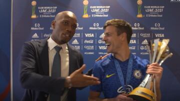 Drogba y Azpilicueta en la rueda de prensa post Mundial de Clubes