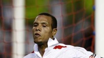 <b>RENOVACIÓN.</b> Luis Fabiano, dispuesto a renovar: "Si el Sevilla quiere hablar, yo hablaría sin problemas".