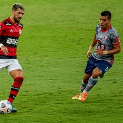 De Arrascaeta elogia a Valdivia y cuenta detalles de Isla