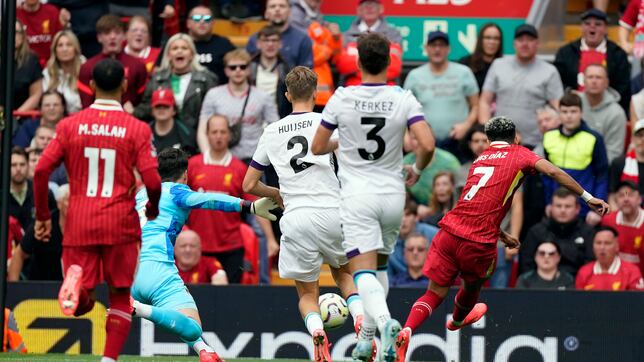 Luis Díaz, encendido en Anfield: Doblete ante Bournemouth