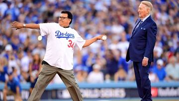 El &lsquo;Toro&rsquo; volvi&oacute; a Los &Aacute;ngeles y se llev&oacute; un peque&ntilde;o homenaje, adem&aacute;s de lanzar la primera bola previo al arranque del Juego 2 de la Serie Mundial.