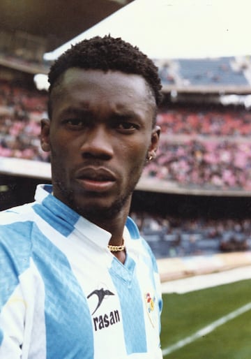 'Palomo' Usuriaga jugó en el Málaga en la temporada 1989-1990. Fue asesinado mientras jugaba a las cartas en un bar frente a su casa en Santiago de Cali, Colombia.