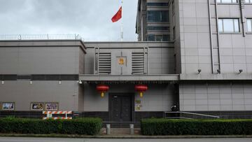 The Chinese flag flies outside of the Chinese consulate in Houston after the US State Department ordered China to close the consulate in Houston, Texas, July 22, 2020. - US-Chinese tensions, already rising because of the coronavirus pandemic and crackdown