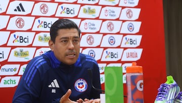Futbol, Conferencia seleccion chilena.
Conferencia del entrenador de la seleccion chilena Nicolas Cordova previo al partido contra Uruguay en el Estadio Nacional.
Santiago, Chile.
08/09/2025
Jonnathan Oyarzun/Photosport
Football, Press Conference of team Chile.
Press conference of head coach of Chile Nicolas Cordova prior to the match against Uruguay held at the Nacional stadium Santiago, Chile.
08/09/2025
Jonnathan Oyarzun/Photosport
