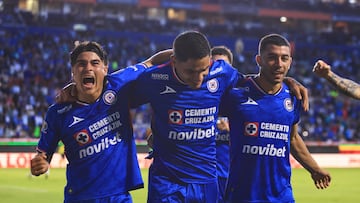 Gabriel Fernandez celebrates her goal 0-1 of Cruz Azul during the 8th round match between Pachuca and Cruz Azul as part of the Liga BBVA MX, Torneo Apertura 2025 at Hidalgo Stadium, on September 13, 2025 in Pachuca, Hidalgo, Mexico.