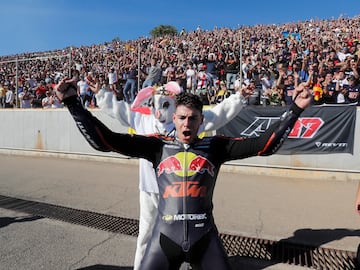 06/11/22
CAMPEONATO DEL MUNDO DE MOTOCICLISMO
GP COMUNIDAD VALENCIANA  CARRERA MOTO 2 CIRCUITO RICARDO TORMO
 AUGUSTO FERNANDEZ SE PROCLAMA CAMPEON DEL MUNDO DE MOTO2
