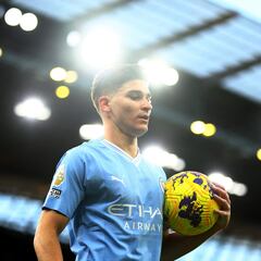 El PSG enreda con Julián Álvarez