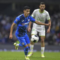 Cruz Azul cotiza alto a Uriel Antuna