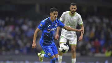  Uriel Antuna of Cruz Azul during the game Cruz Azul vs FC Juarez, corresponding to day 02 of the Torneo Clausura Grita Mexico C22 of Liga BBVA MX, at Azteca Stadium, on January 15, 2022.

<br><br>

Uriel Antuna de Cruz Azul durante el partido Cruz Azul vs FC Juarez, correspondiente a la jornada 02 del Torneo Clausura Grita Mexico C22 de la Liga BBVA MX, en el Estadio Azteca, el 15 de Enero de 2022.