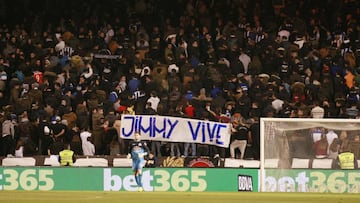 La grada de Riazor homenajea a Jimmy.