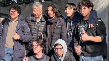 Suma 28.000 firmas para inscribir su candidatura presidencial y reclama “cambio inexplicable” al Servel