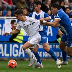 Bajas sensibles en defensa en el equipo de Coudet para Sevilla