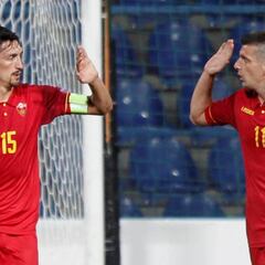 Savic: capitán de Montenegro, gol de penalti y victoria (2-0)