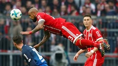 Golazo de Vidal y Bayern que remonta para ser aún más líder
