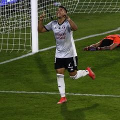 Colo Colo celebra con la presencia de los reyes de América