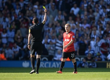 Paul Scholes featured in 124 Champions League games for Manchester United, receiving 36 cards. Like Alonso, they were all yellow and twice brought about dismissals for two bookings.