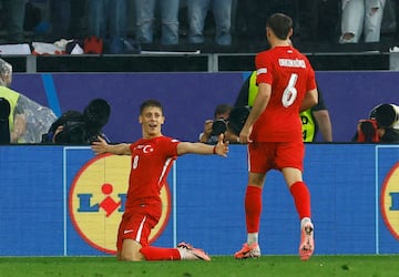 Arda Güler celebra un gol.