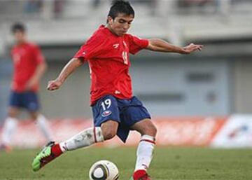 Gonzalo Fierro no fue titular en el torneo, pero siempre ingresó. Se mantuvo como titular en Colo Colo.