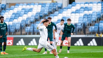 Liberto Navascués, en un partido de la Youth League con el Real Madrid.