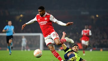 LONDON, ENGLAND - NOVEMBER 03: Reiss Nelson of Arsenal is challenged by Nikola Katic of FC Zurich during the UEFA Europa League group A match between Arsenal FC and FC Zürich at Emirates Stadium on November 03, 2022 in London, England. (Photo by Justin Setterfield/Getty Images)