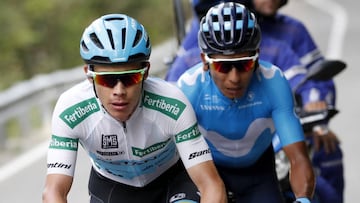 Miguel &Aacute;ngel L&oacute;pez rueda junto a Nairo Quintana en la vig&eacute;sima etapa de la Vuelta a Espa&ntilde;a 2018 con final en la Coll de la Gallina.