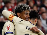 Soccer Football - LaLiga - Athletic Bilbao v FC Barcelona - San Mames, Bilbao, Spain - March 7, 2026 FC Barcelona's Lamine Yamal celebrates scoring their first goal with Pedri REUTERS/Vincent West