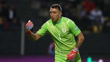 Muslera abre la puerta del Galatasaray a Luis Suárez