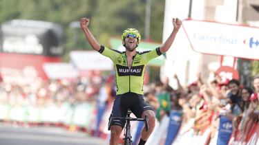 Mikel Iturria gana en la Vuelta a España.