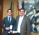 Javier Fernández recibió la medalla al Mérito Deportivo
