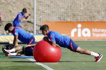 Giuliano Simeone, uno de los atractivos.